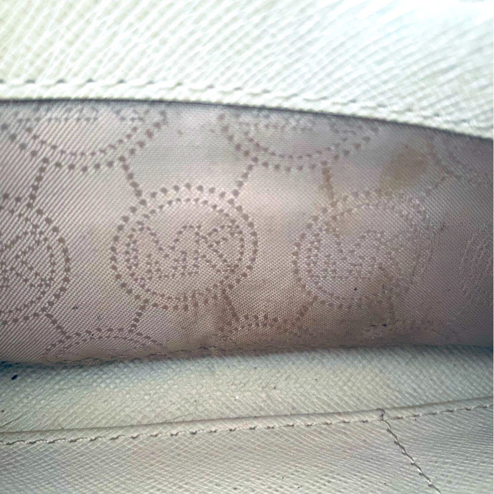 Michael Kors White Large Zip Wallet with Brown MK Logo Print - Picture 10 of 10